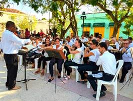 retreta-habitual-de-la-banda-de-concierto-de-camaguey