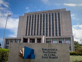 exposicion-habanas-posibles-del-artista-plastico-cubano-luis-enrique-camejo-en-el-marco-de-la-celebracion-del-500-de-la-habana
