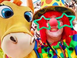 actividad-comunitaria-presentacion-de-la-compania-cascabel-y-sus-invitados