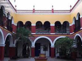 el-patio-de-la-tercera-edad