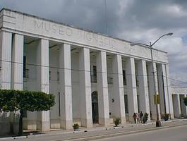 inauguracion-de-una-muestra-fotografica-escenario-expositivo