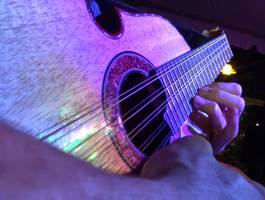 pena-entre-cuerdas-y-decimas