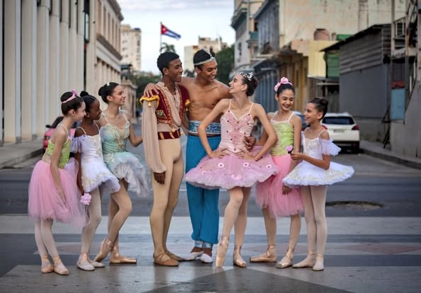 presentacion-en-la-comunidad-xxxi-encuentro-internacional-de-academias-para-la-ensenanza-del-ballet