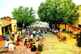 escalinata-casa-musica-trinidad