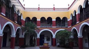 El patio de la tercera edad. el-patio-de-la-tercera-edad