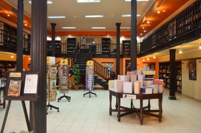 El jubileo de Letras Cubanas, en Librería Fayad Jamís, con el investigador Emmanuel Tornés Reyes el-jubileo-de-letras-cubanas-en-libreria-fayad-jamis-con-el-investigador-emmanuel-tornes-reyes