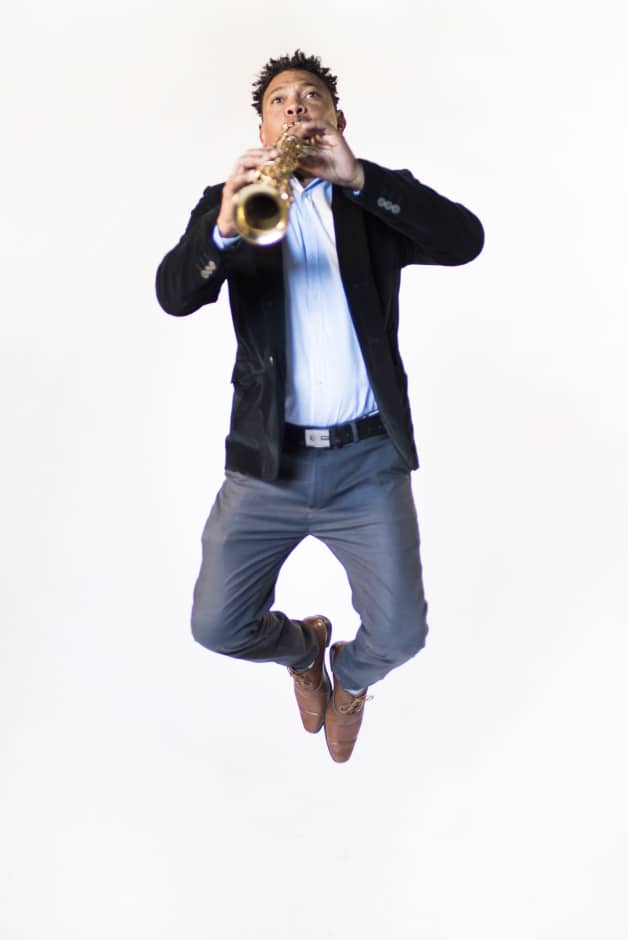 espacio-cultural-con-saxman-y-victor-tamayo-preval